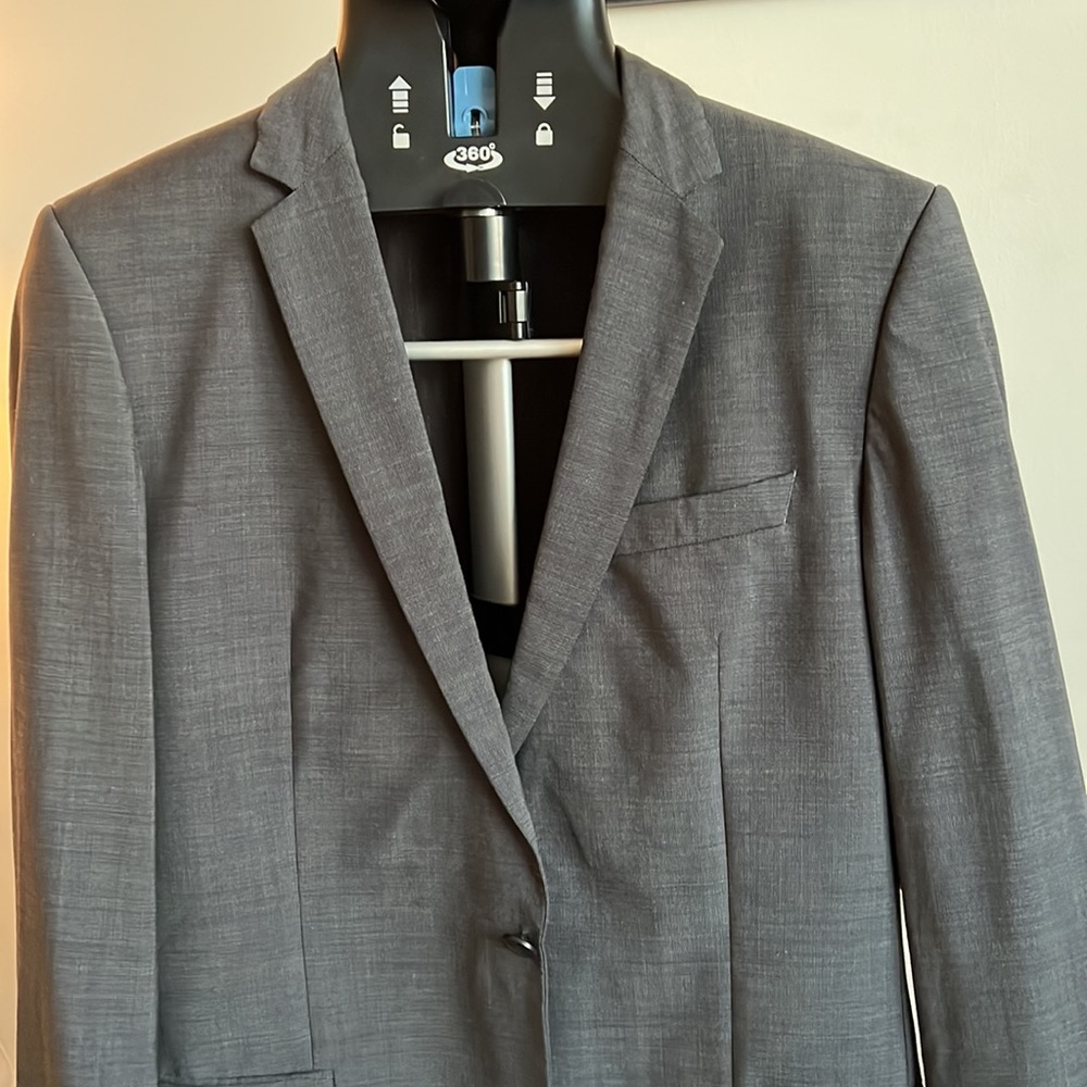 Hugo by Hugo Boss men’s gray suit sz 42L